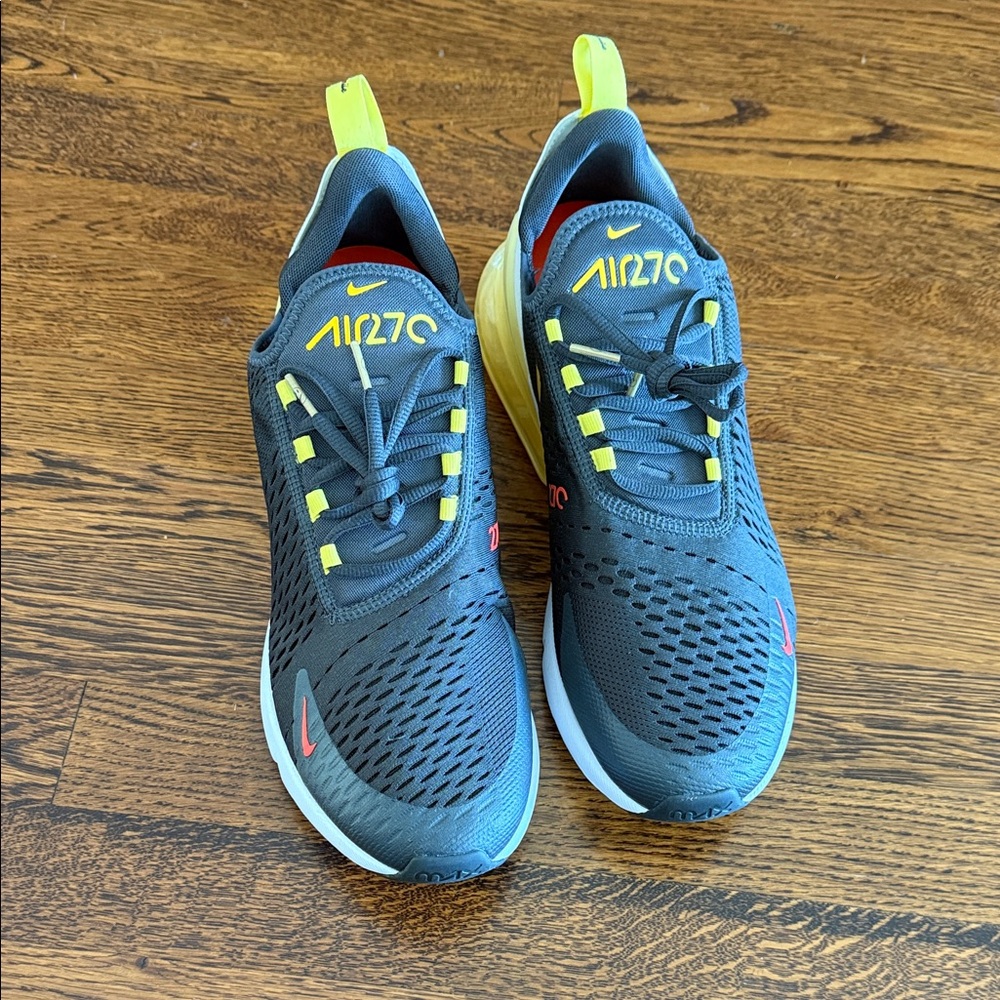 Nike Air Zoom Men's Black and Yellow Sneakers